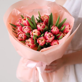 Фотография Букет из 15 пионовидных тюльпанов "Columbus" 