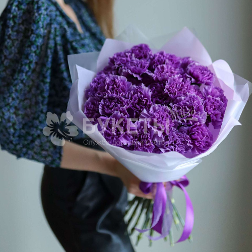 Букет из 35 фиолетовых гвоздик Премиум