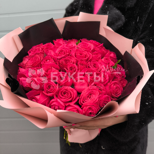 Букет из 51 малиновой розы "Черри О"