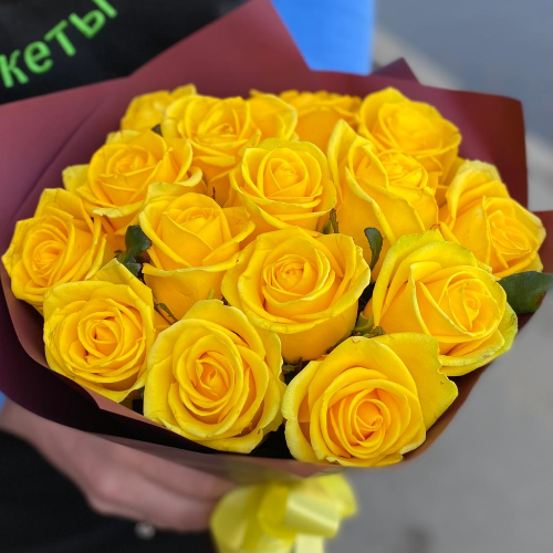 Фотография Букет из 15 желтых роз 