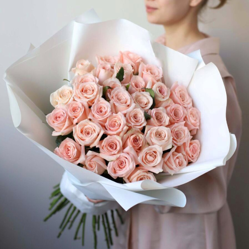 Фотография Букет из 35 кремовых роз "Талея" 