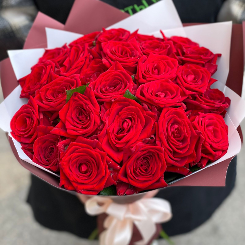 Фотография Букет из 25 ароматных красных роз 