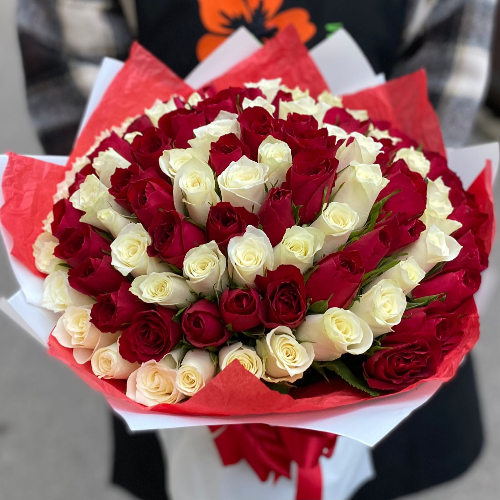 Букет 101 роза "Гипноз"