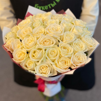 Фотография Букет из 35 белых роз 