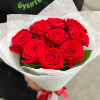 Фотография Букет 9 красных роз 