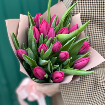 Фотография Букет из 15 розовых тюльпанов 