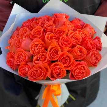 Фотография Букет из 35 оранжевых роз 40 см 