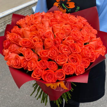 Фотография Букет из 101 оранжевой розы 40 см 