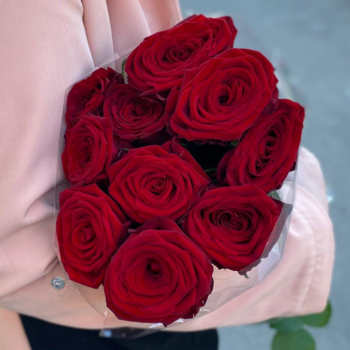 Фотография Розы красные "Ред Наоми" 40 см (10 шт) 