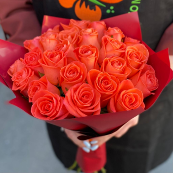 Фотография Букет из 25 оранжевых роз 40 см 