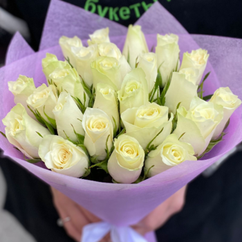 Фотография Букет из 25 белых роз "Кения" 