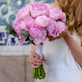 Фотография Букет невесты из розовых пионов 111 