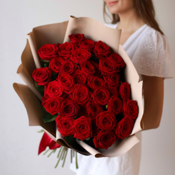 Фотография Букет из 35 красных роз 