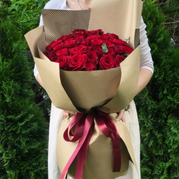 Фотография Букет из 51 красной розы "Ред Наоми" 60 см 