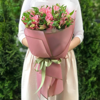Фотография Букет из 15 розовых альстромерий "Грация" 