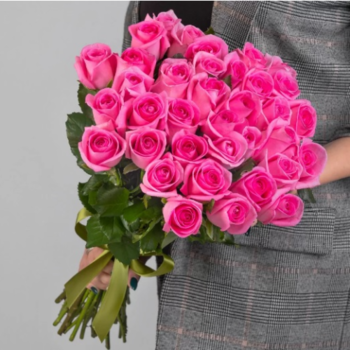 Фотография Букет из 35 розовых роз "Эквадор" 50 см 