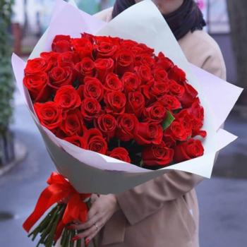 Фотография Букет из 35 красных роз Freedom 