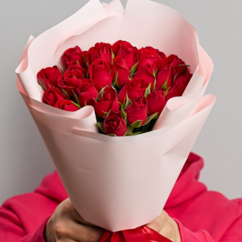 Фотография Букет из 25 красных роз "Кения" 