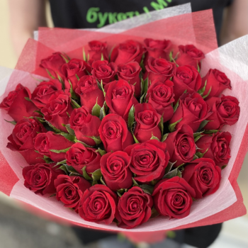 Фотография Букет из 35 красных роз "Кения" 