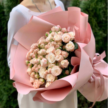 Фотография Букет из кустовых пионовидных роз "Мадам Бомбастик" - 9 цветков