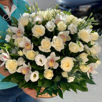 Фотография Корзина с цветами "№1" 