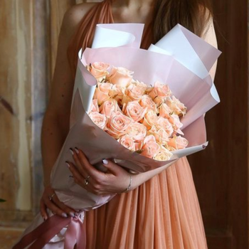 Фотография Букет из роз "Энгажемент" - 25 цветков
