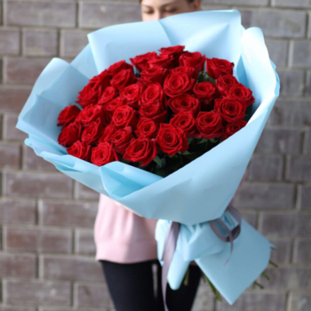 Фотография Букет из 41 красной розы 