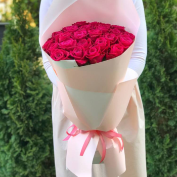 Фотография Букет из высоких розовых роз (Эквадор) 70 см - 15 роз