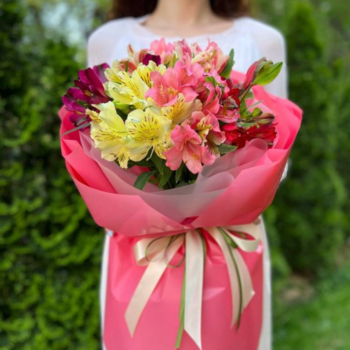 Фотография Букет из 7 альстромерий микс 