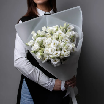 Фотография Букет 9 белых лизиантусов 