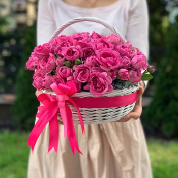 Фотография Корзина с цветами "Сияй" 