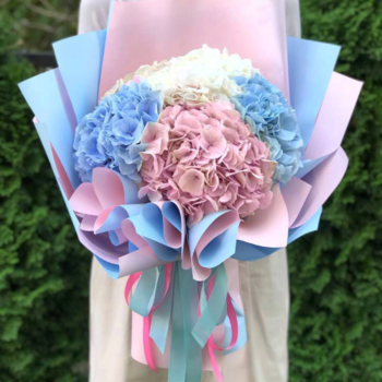 Фотография Букет из 5 гортензий микс 