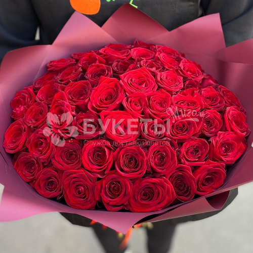 Букет из 51 красной розы "Ред Наоми" 40 см