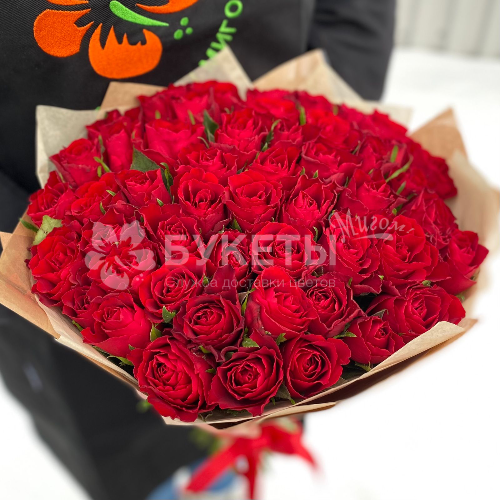 Букет 51 красная роза "Кения"