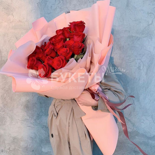 Букет 25 красных роз "Эквадор"