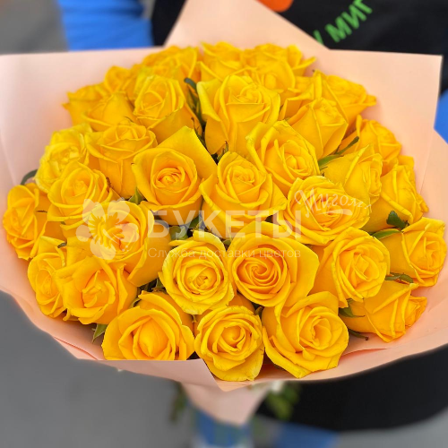 Букет из 35 желтых роз