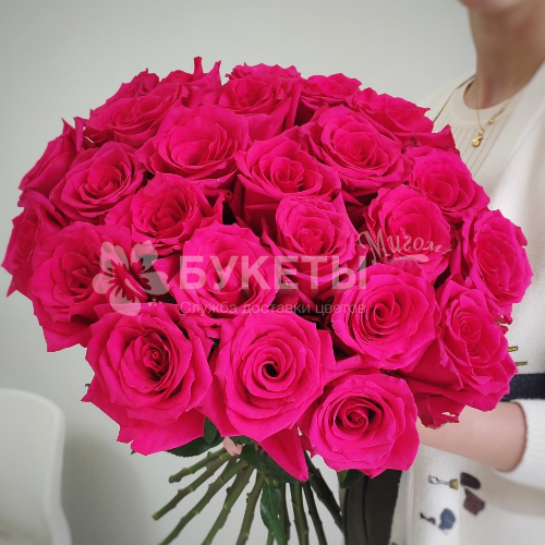 Букет 25 розовых роз Breezer