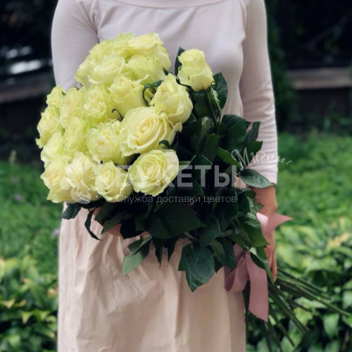 Букет из 21 белой розы Мондиаль Premium 70 см