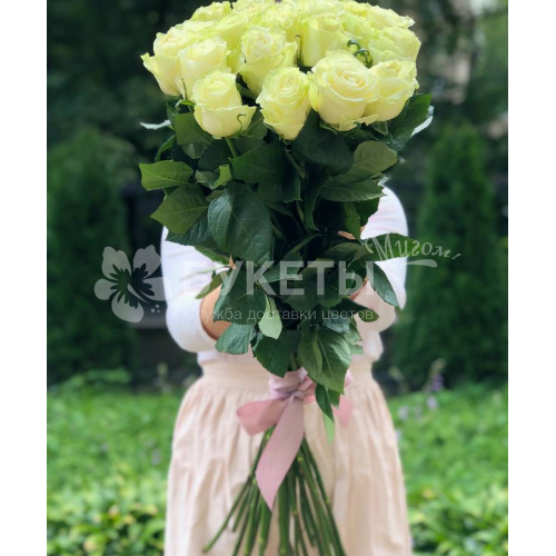 Букет из 21 белой розы Мондиаль Premium 70 см
