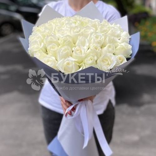 Букет из белых высоких роз VIP (70 см)