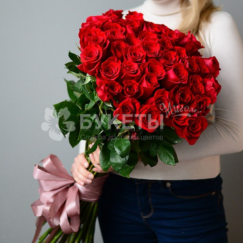 Букет из 35 высоких красных роз (Эквадор) 70 см