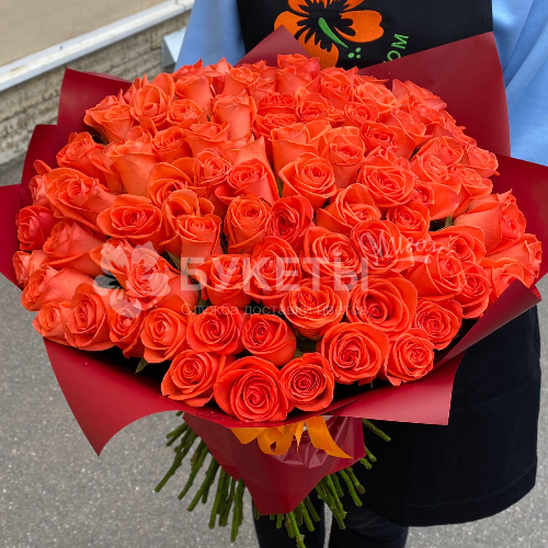 Букет из 101 оранжевой розы
