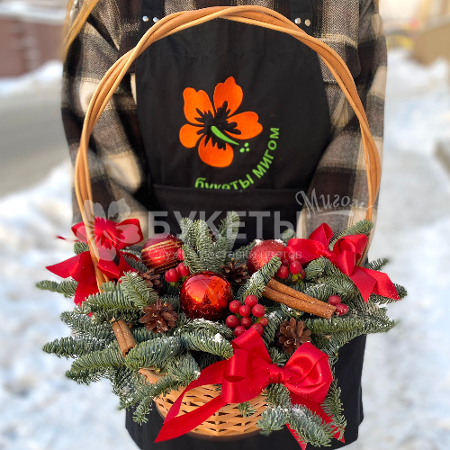 Новогодняя корзина "Янтарный блеск"
