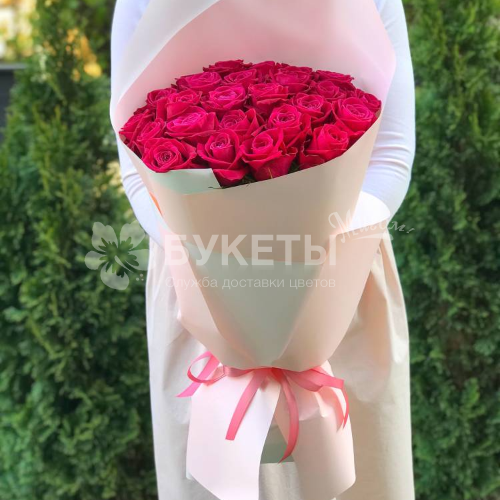 Букет из высоких розовых роз (Эквадор)