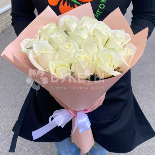 Букет из 15 белых роз (Арктика)