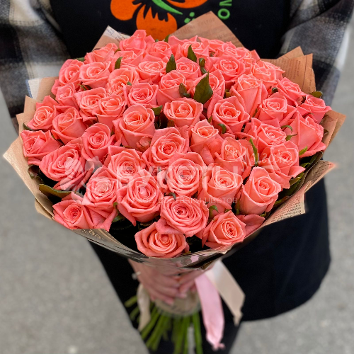 Букет из 51 коралловой розы