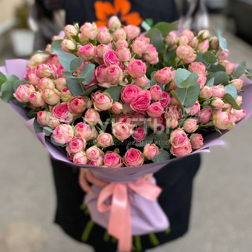 Букет из кустовых пионовидных роз "Супер Сенсейшен"