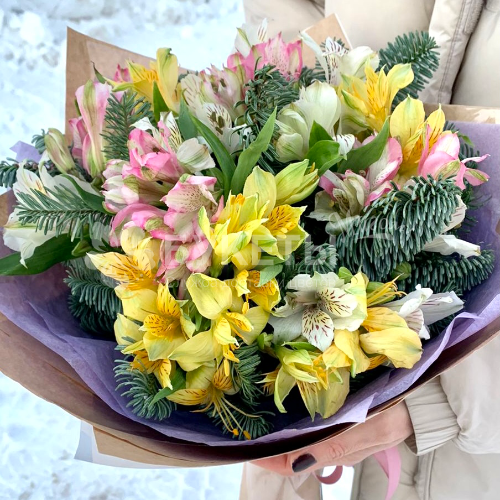 Букет из альстромерий и нобилиса