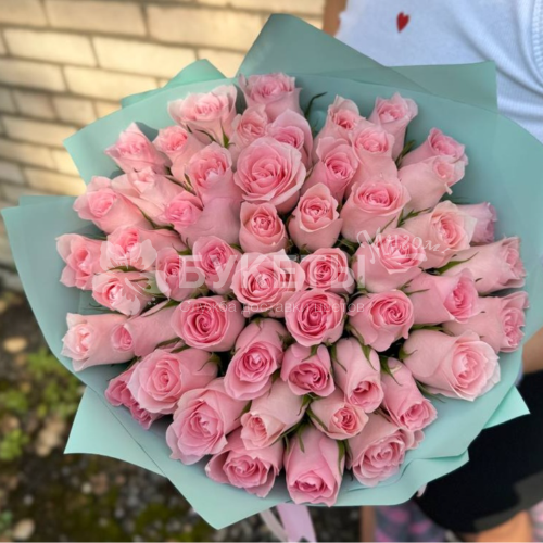 Букет из 51 нежной розовой розы "La Belle"