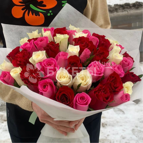 Букет из 51 розы "Кения" яркий микс